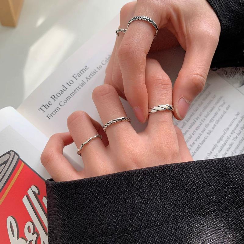 Vintage Combination Thin Ring Female Personality Hip Hop Niche Cold Wind Index Finger Ring