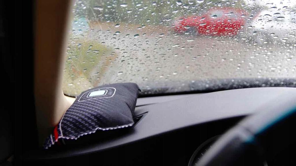 MOISTURE ABSORBER AIR DEHUMIDIFIER FOR CAR 2 Pcs. REUSABLE
