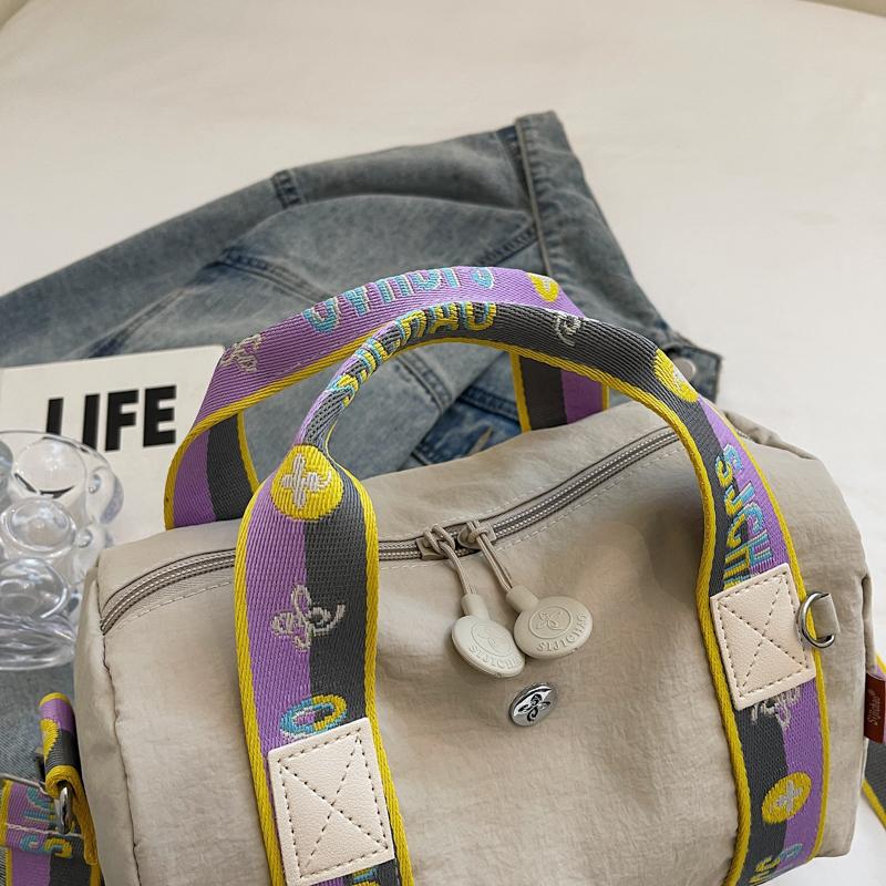 Simple & Spacious Women's Shoulder Bag - Durable Crossbody Purse with Organizational Pockets Lightweight and Versatile