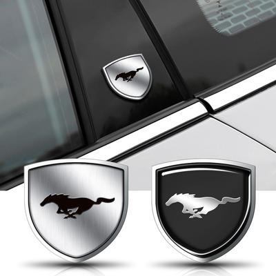 Badge Bouclier Mustang Logo de Voiture Autocollant Métallique 3D Autocollant Décoratif pour Carrosserie de Voiture Coffre Pour Mk2 Mk3 Mk7 Fiesta Ranger Kuga F150 Everest
