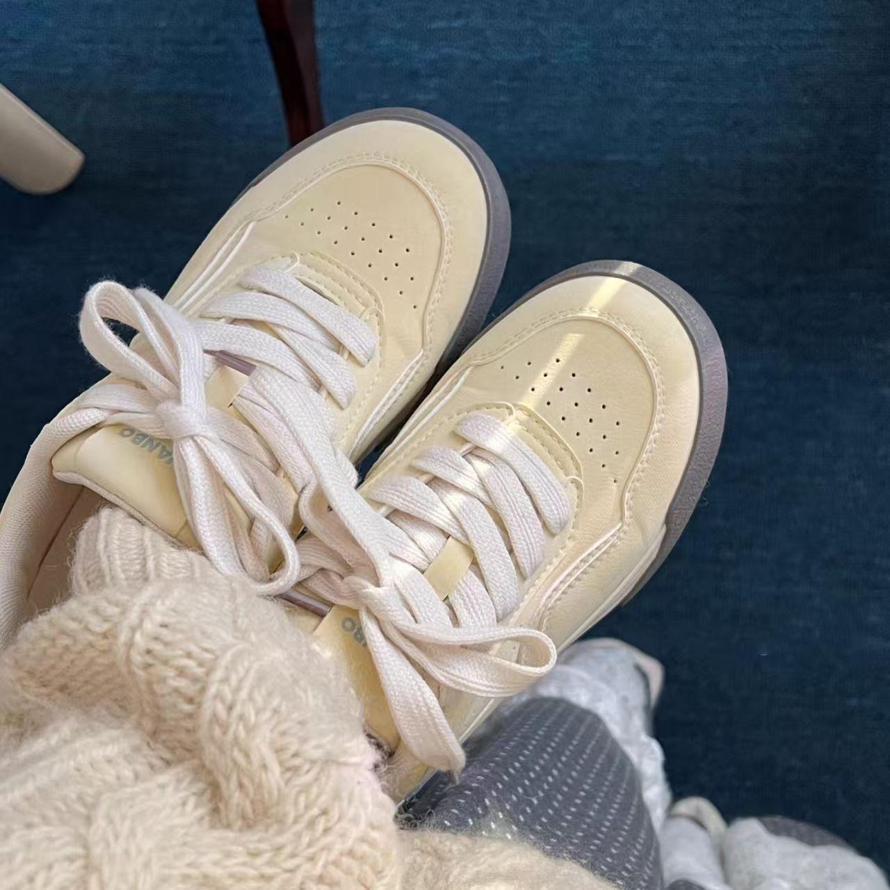 

Платформенные туфли-хлебцы женские нишевые 2025 новая весна анимационная история спорт и отдых кеды универсальные белые туфли 40 жёлтый