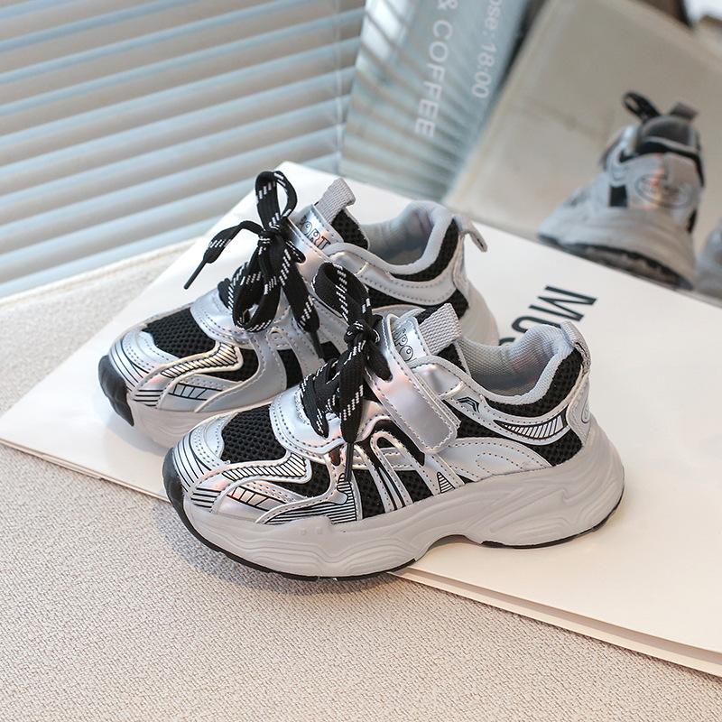 

2025 ранняя весна кроссовки для папы нескользящие для мальчиков и девочек беговые кроссовки легкие одинарные туфли маленькие средние и взрослые дети низкий верх полосатые двойные я 25 чёрный