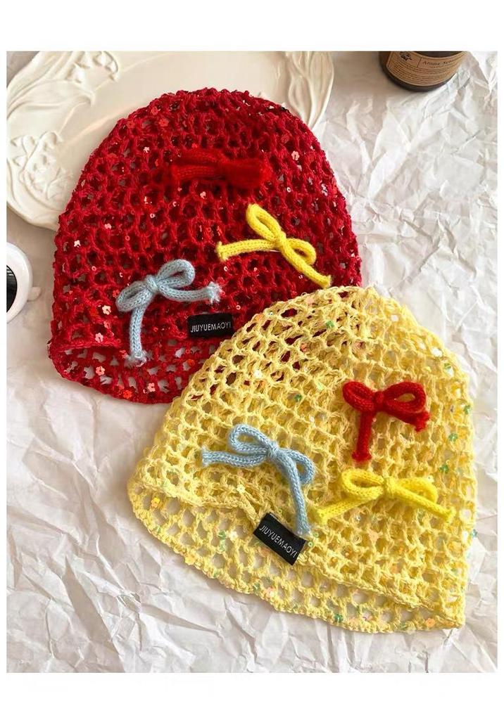 Cappello Berretto in Lavorazione a Maglia con Paillettes e Fiocco Coreano per Donna: Copricapo alla moda in rete di lana