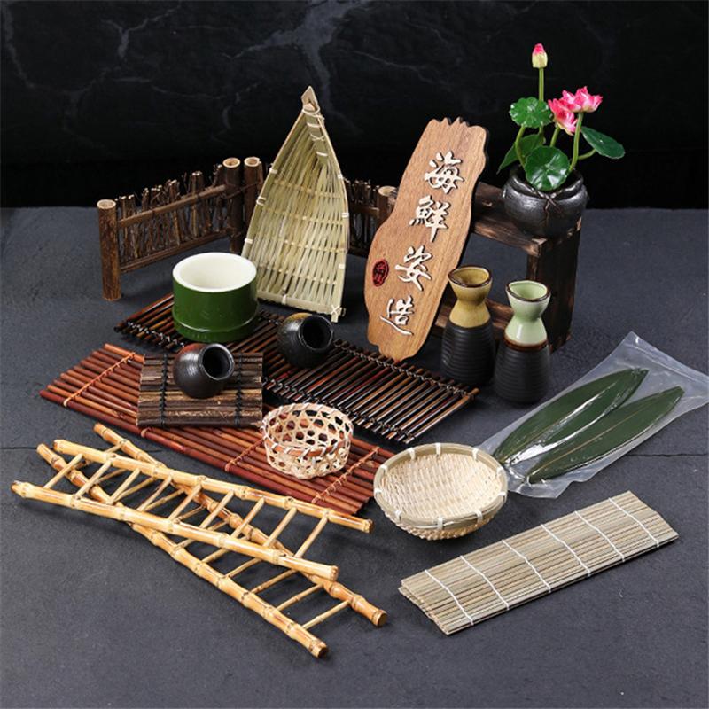 Japanese sashimi decorations Sushi bamboo chops Artistic conception flowers plants Seafood pose making sushi boat rice mold-B