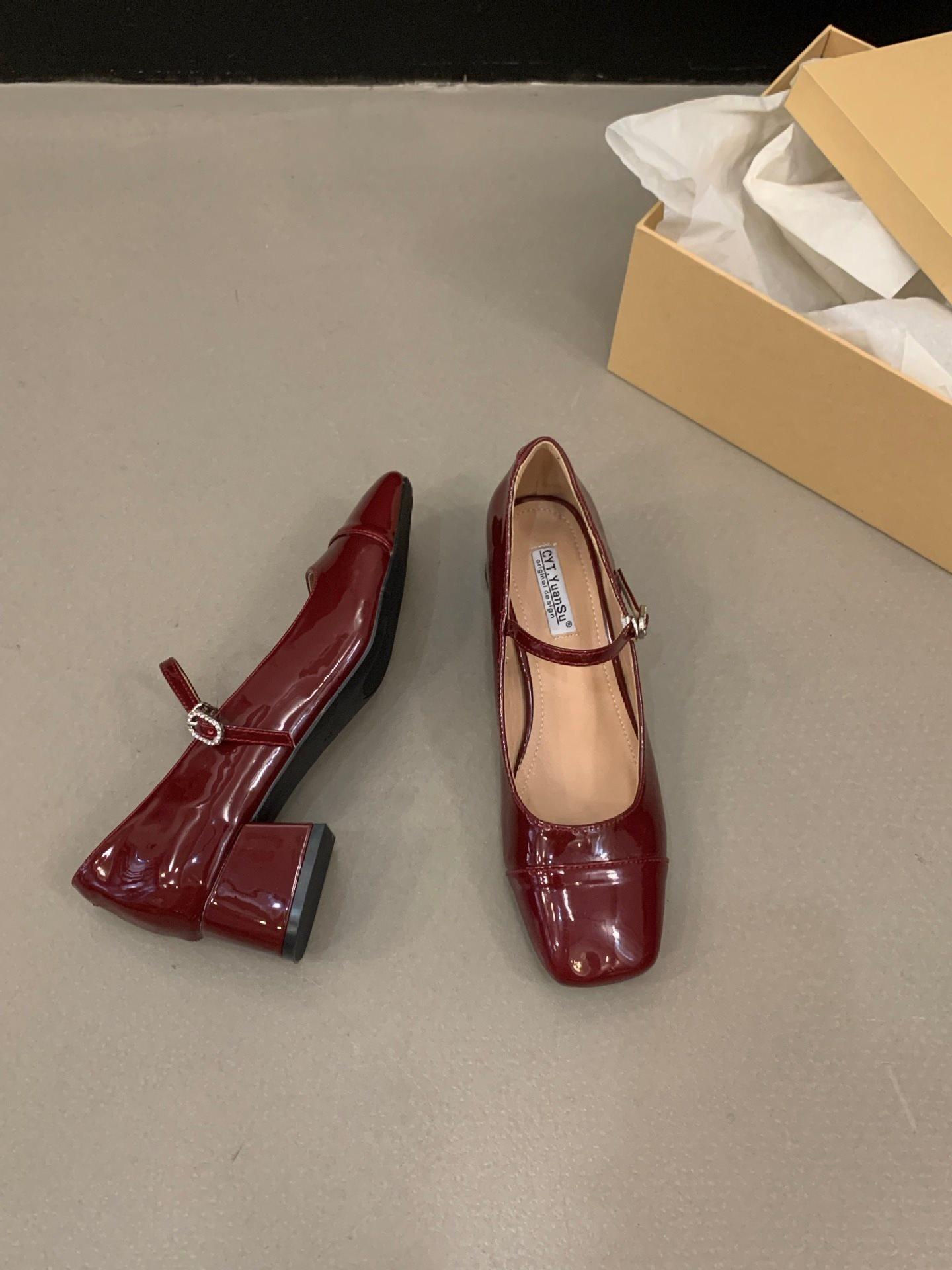 

Summer New Models With Red High Heels Evening Shoes Single Shoes Women S Shoes Silver Skirt Thick Heel Mary Jane 35 красный