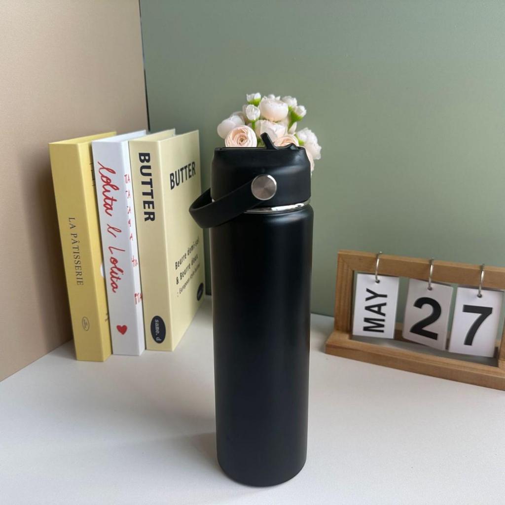 Portable Thermos Mug 316 Stainless Steel Sports Water Bottle with Straw, Large Capacity for Outdoor/Home Use.