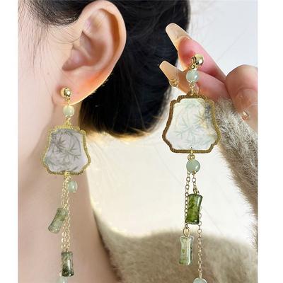 Brincos novos de borla longa versátil de esmalte estilo chinês antigo, brincos de clavícula de temperamento super fada com flores de bambu de jade