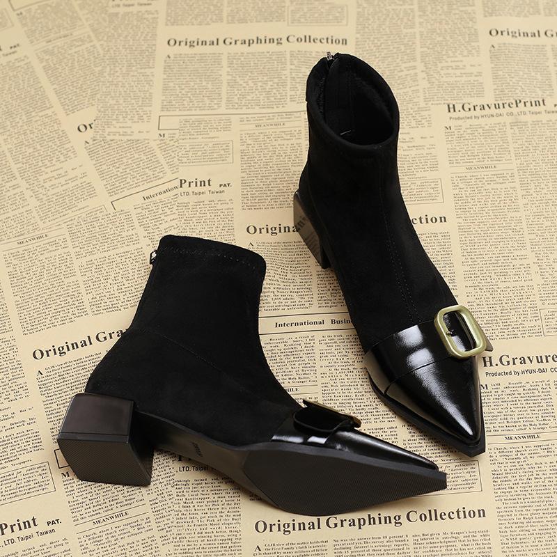 

Niche light luxury autumn and winter handmade retro women s shoes and soft leather retro simple pointed head fight 35