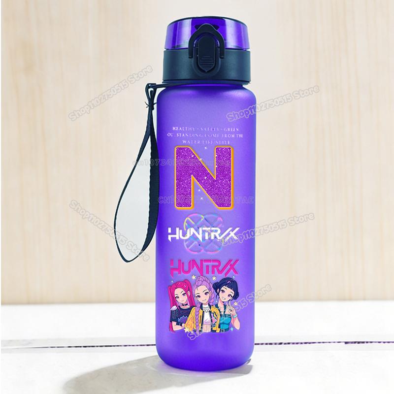 Lovely 650ml KPop Demon Hunters Children Water Bottle Cartoon Letter A-Z Girl Outdoor Sport Straw Bottle Kids Drink Cup Plastic Jugs