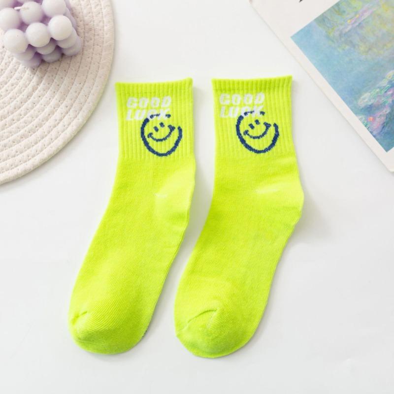 10 Pairs of Female Autumn and Winter Personality Letter Smiley Face Sports Tube Socks