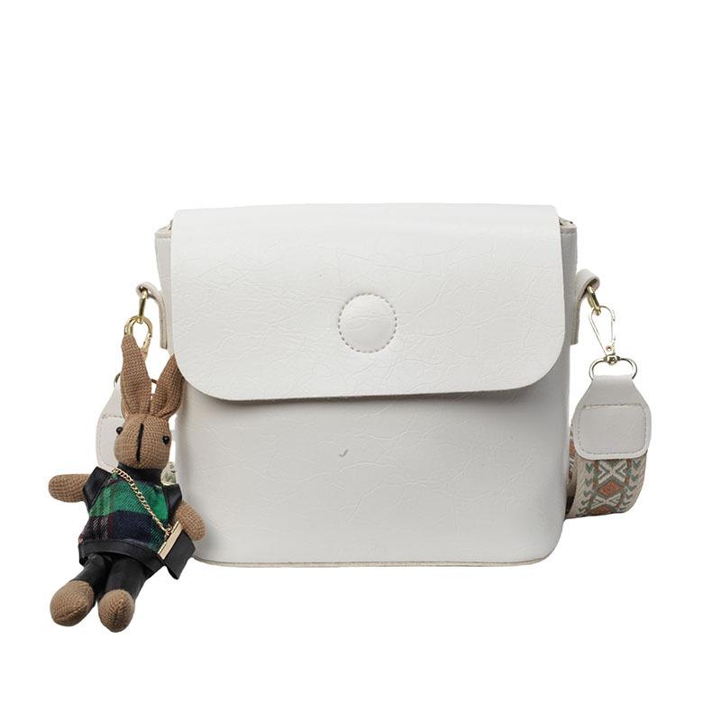 Niche Design Commuter Small Square Bag 2025 New Casual Retro Messenger Bag Fashionable Wide Shoulder Strap Commuter Shoulder Bag