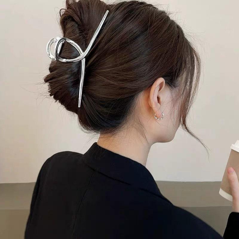 13,5 см большие металлические когти для волос женские модные большие заколки для волос в виде акулы заколки-крабы модные шпильки головные уборы для девочек аксессуары для волос 13.5cm серебряный