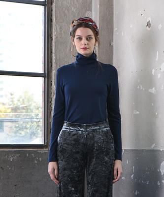 PINBLACK Basic Vivid Turtleneck T-Shirt (2 Colors)