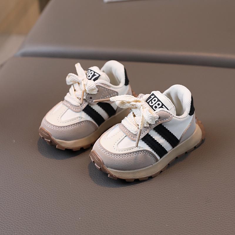 

Детская весенне-осенняя обувь: Детская обувь на мягкой подошве, мужская обувь для ходьбы и женские кроссовки для бега - в стиле Форреста Гампа. 16-20, order 5 pairs чёрный