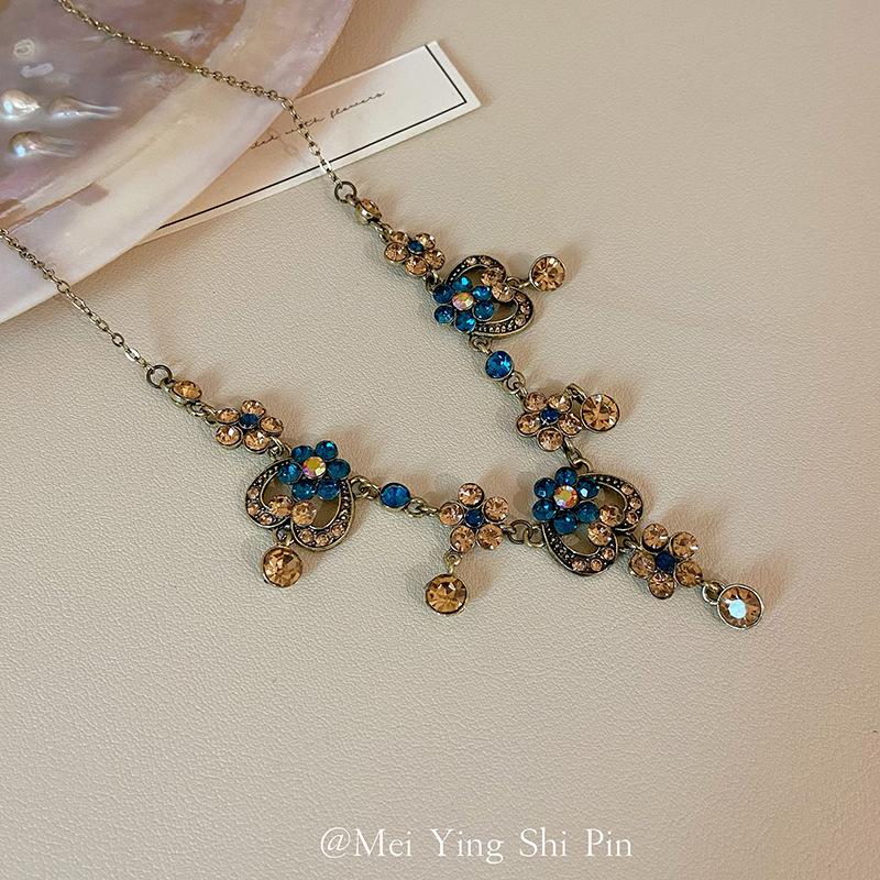 European and American high-end flower pendant necklace light luxury retro niche collarbone chain antique Hanfu versatile jewelry
