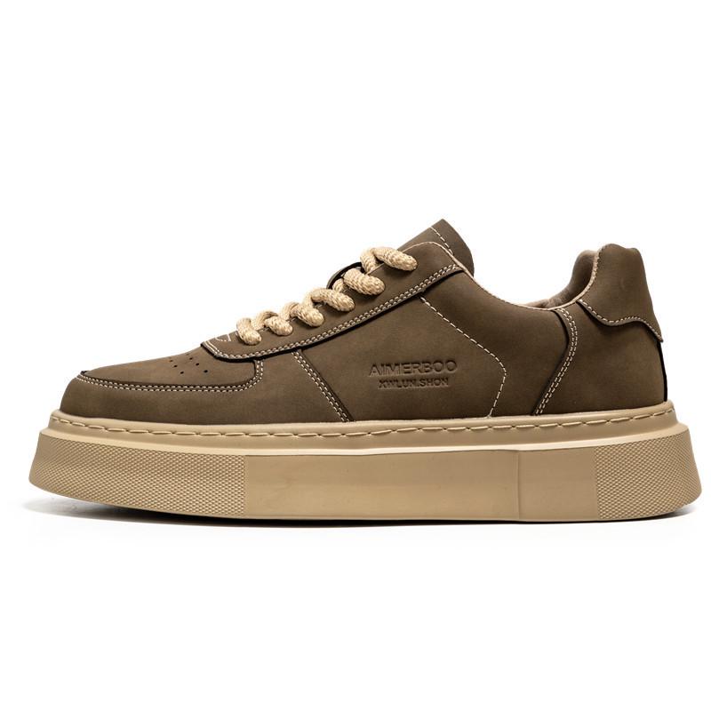 "2024 Retro Leather Low-Top Outdoor Workwear Sneakers - Breathable, Thick-Soled, Trendy Korean Men's Shoes for Spring and Summer"