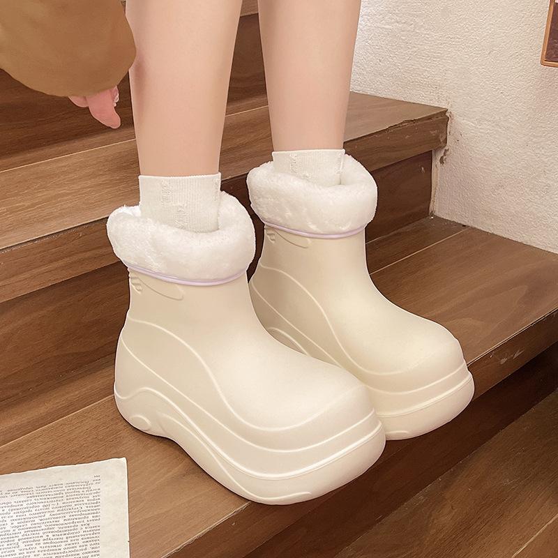 Nya godisfärgade regnskor dam sommar mode vattentäta och halkfria regnstövlar korta stövlar platå vattenskor