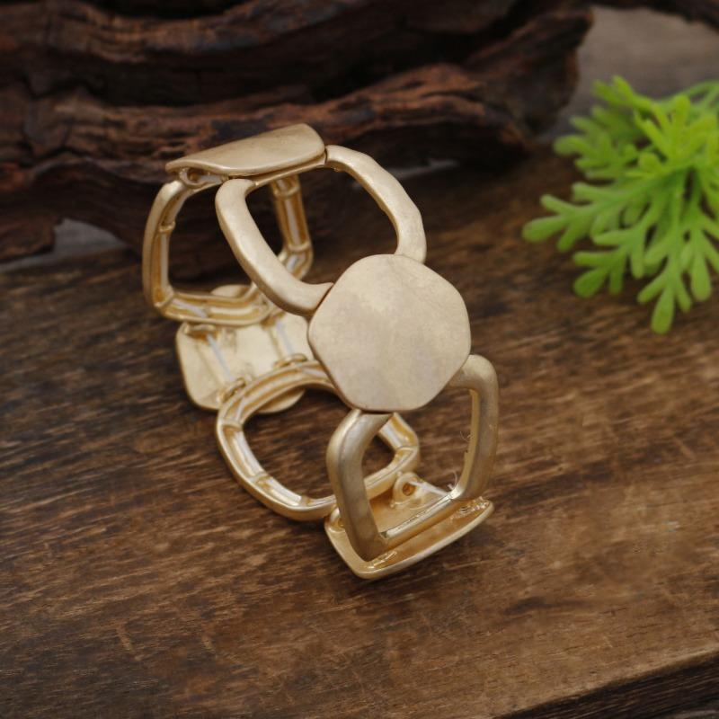 New sand-colored hollow geometric square elastic bracelet women's exaggerated irregular square bracelet