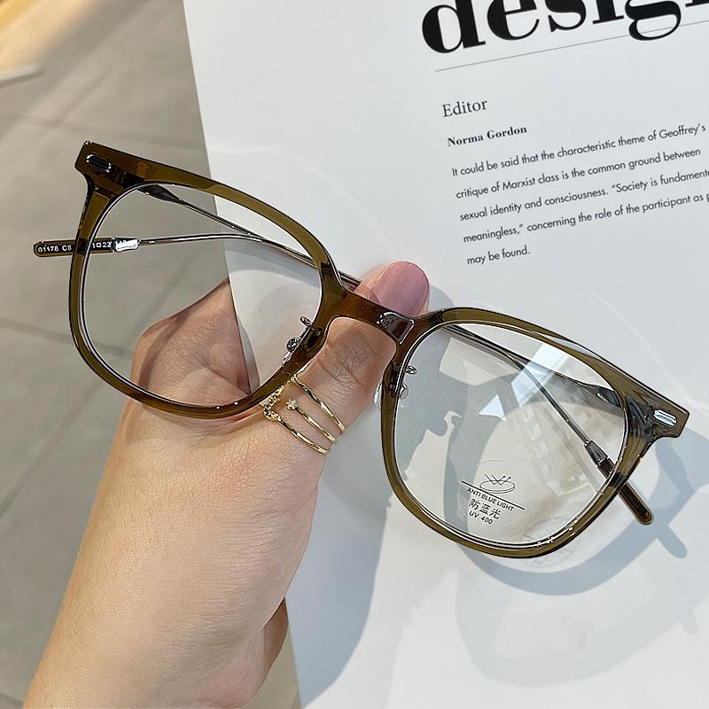 Latest Blue Light Filteringweight Ray Myopia Glasses Timeless Nearsighted Eyeglasses Women And Men Computer Use Short Sight Eyewear Diopters Gafas