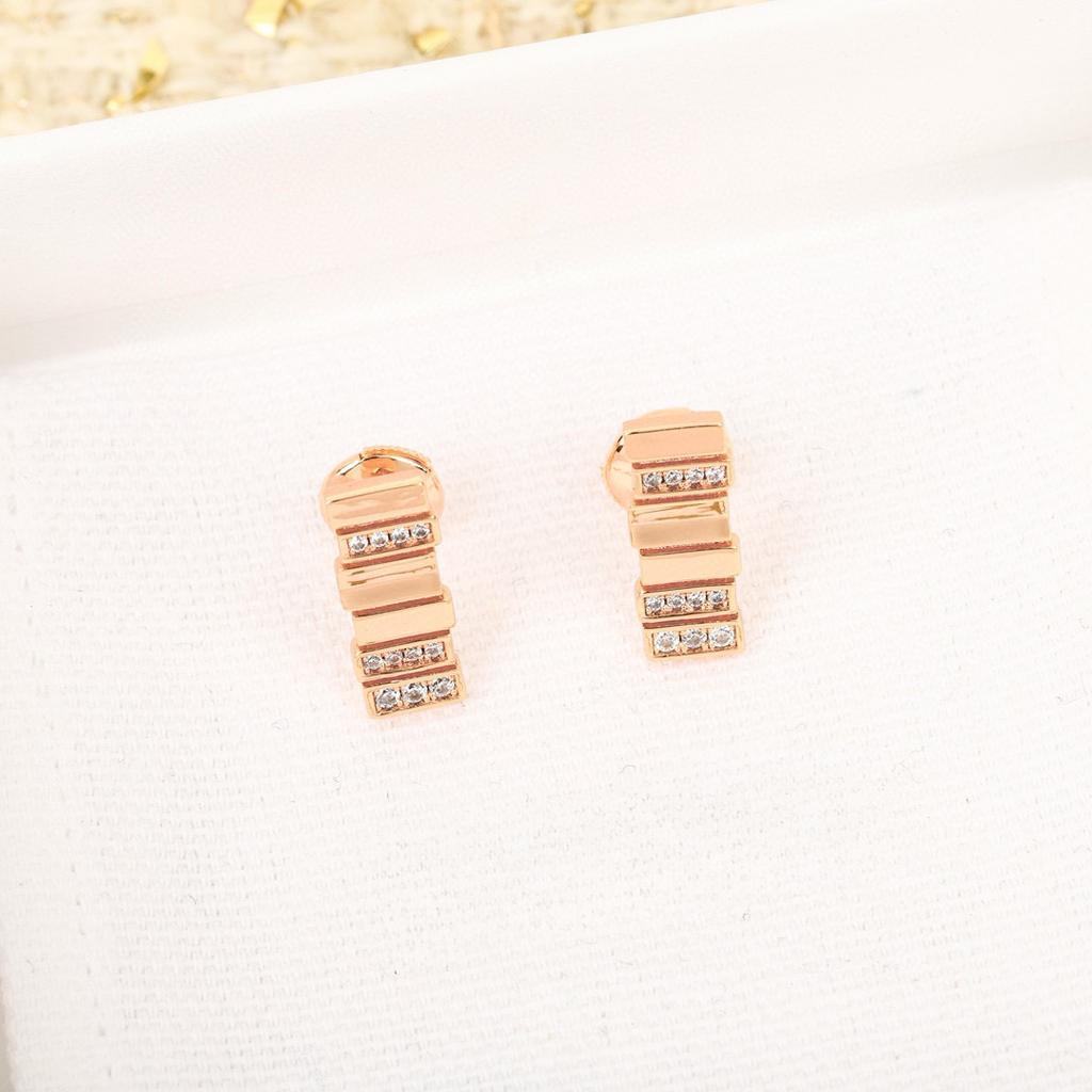 Hot Brand Vintage Earrings for Women Luxury Jewelry Fashion Diamond Designer Eardrop Pure 925 Sliver Lady Party Stud Earrings