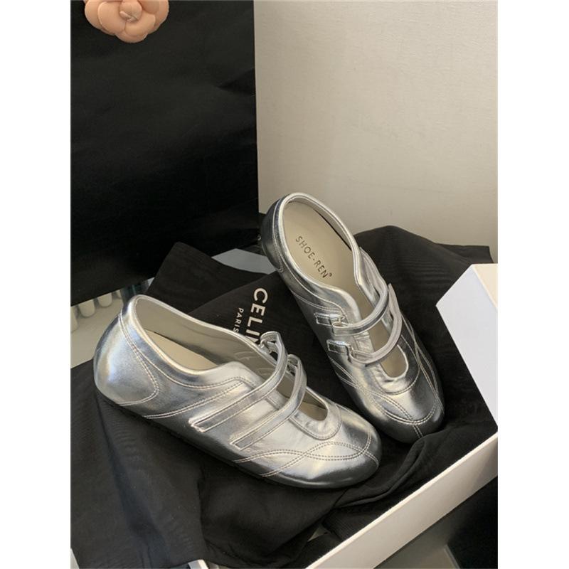 

2025 новые ретро красные французские туфли Мэри Джейн женские повседневные балетки на липучке одинарные туфли на плоской подошве маленькие кожаные туфли 39