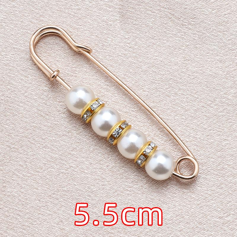 Waist-Cinching Pin: Transform Pants with This Anti-Exposure Brooch Accessory