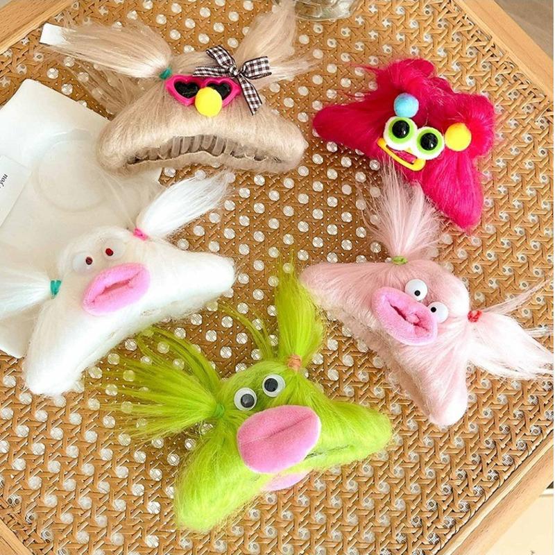 2023 New Sweet Cartoon Hair Claws Trendy Hairpins Hair Clamps Gripping Clip Party Hair Accessories For Women Shark Clip Headwear