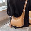 Fashionable Retro Crossbody Bag for Women Versatile Designer Shoulder Handbag Stylish Daily Purse