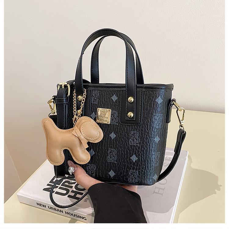 

High-end cabbage basket bucket small bag women s 2025 new fashion commuter handbag trendy shoulder crossbody bag No pendant