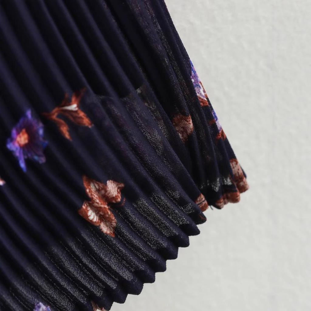 2025 Spring Women's Fashion: European & American Style Loose Chiffon Printed Pleated Dress