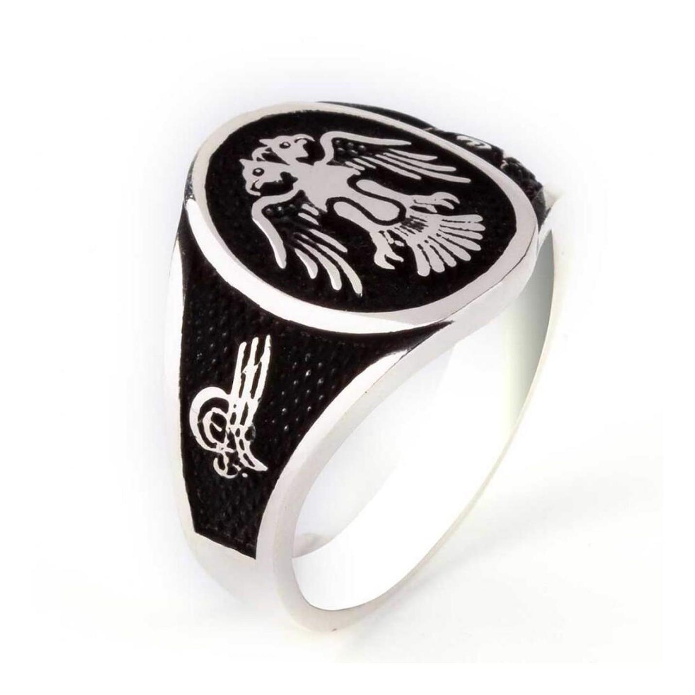 

Черное серебряное кольцо с эллипсом