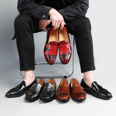 Mocassini da Uomo Marca di Lusso Pelle Scarpe Eleganti Traspiranti Slip-On Monocolore Formali Casual Scarpe Fatte a Mano Designer Uomo Mocassino