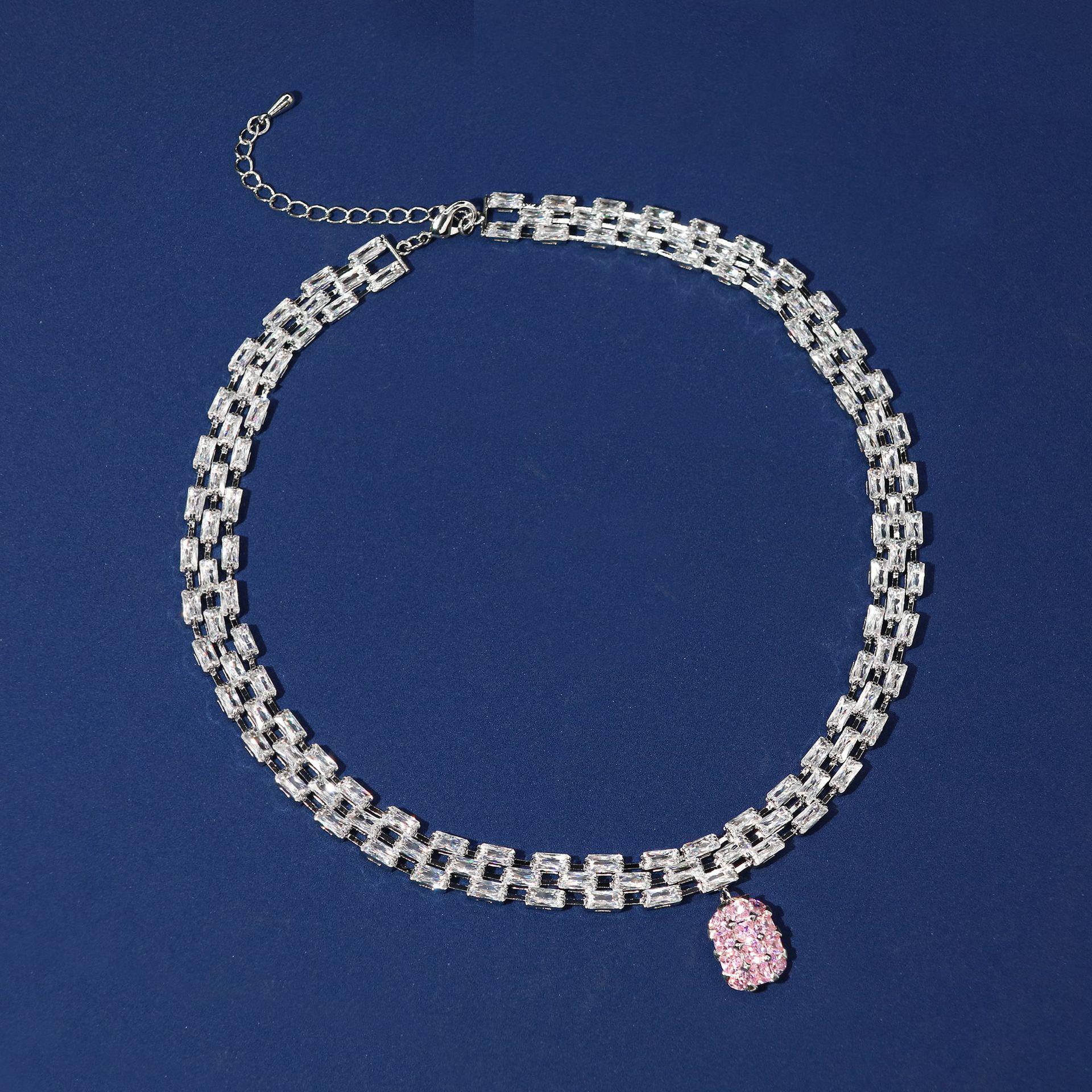 

Liangyaliren Zircon Necklace & Jewelry Set – Elegant European & American Bridal Design for Christmas & Weddings