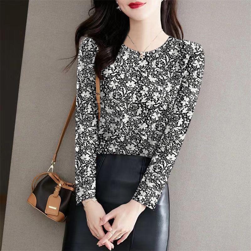 

Stylish Floral Round Neck Long Sleeve Milk Silk Base Layer Shirt for Autumn/Winter 2XL