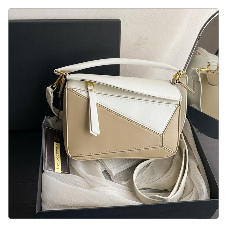 Портативная сумка через плечо с узором личи — фото 17