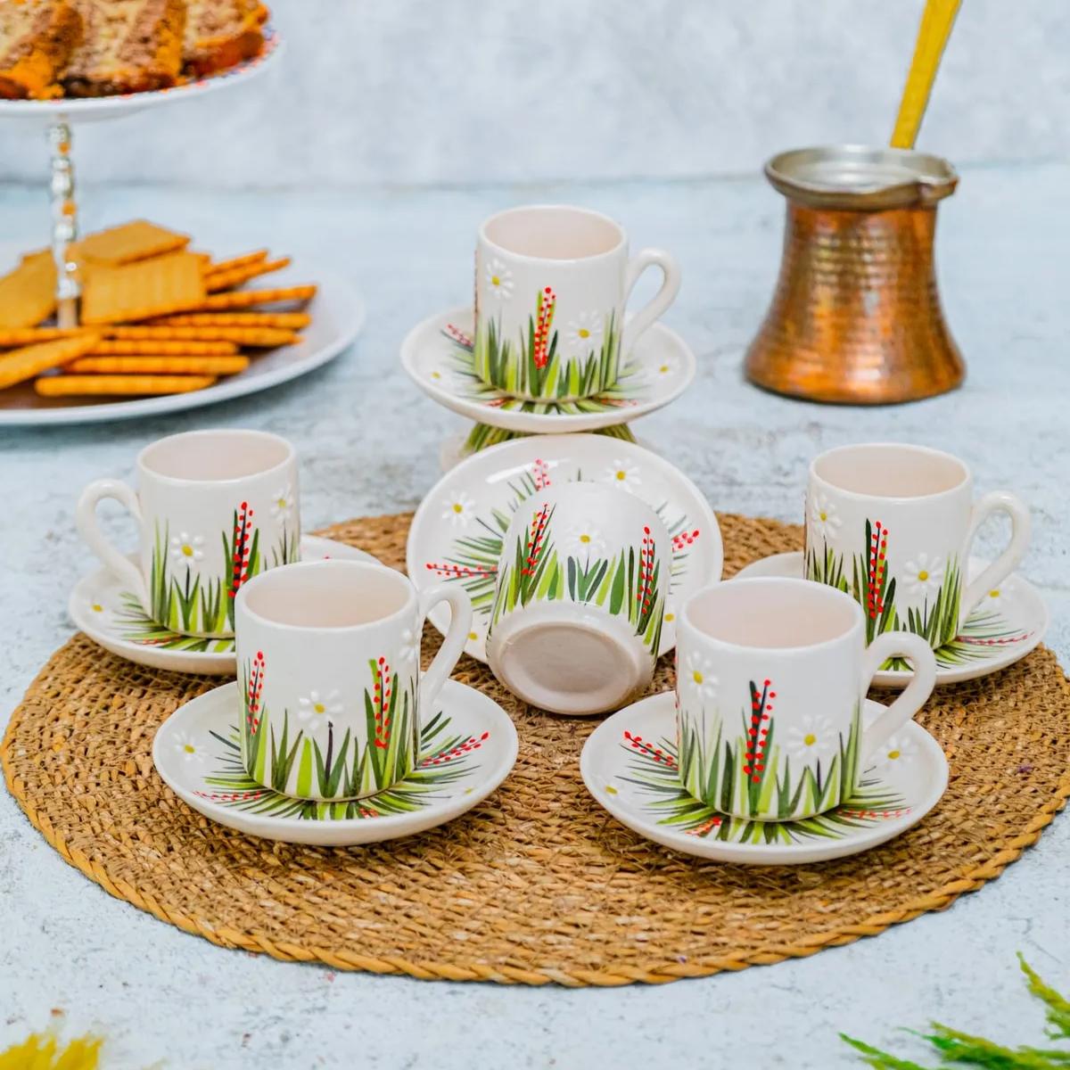 

Керамическая кофейная чашка White Daisy на 6 персон