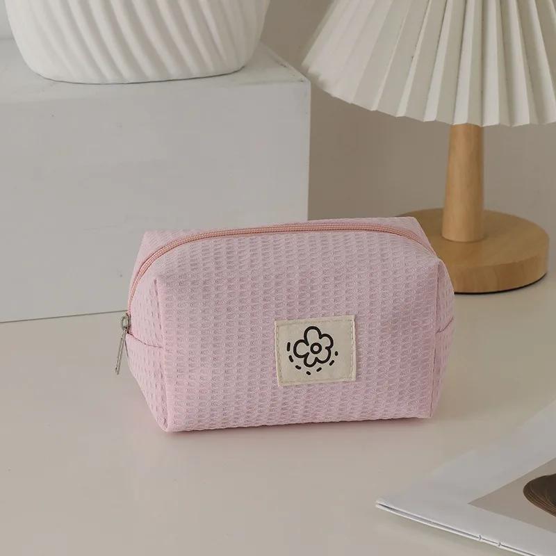 Cute Waffle Plaid Travel Zipper Cosmetic Lipstick Storage Bag Women Makeup Organizer Handbags Coin Purse Pencil Cases Pouch Bag