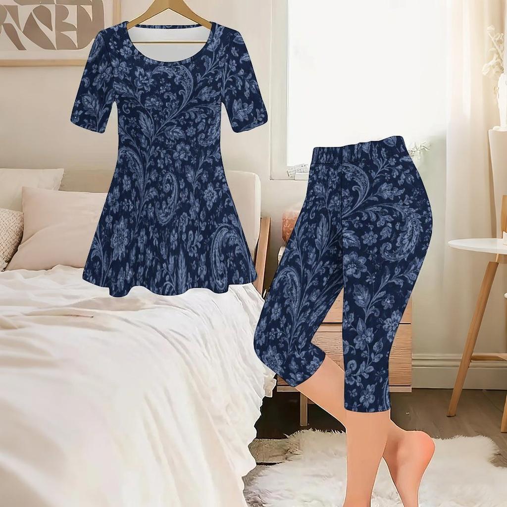 Women Plus Size Printed Two Piece Set Round Neck Short Sleeve Flared Top Capri Pants