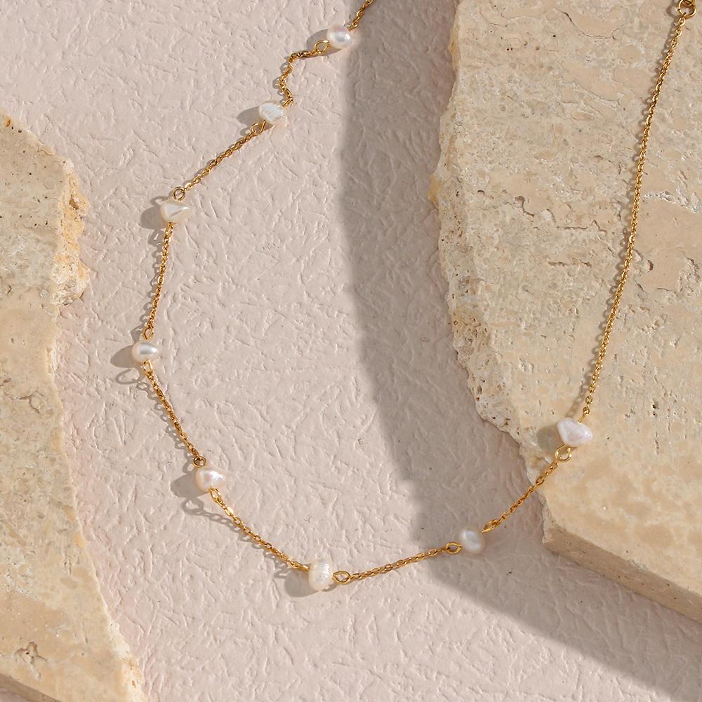 Elegant Baroque Freshwater Pearl Beaded Necklaces Romantic 18K Gold Plated Stainless Steel Chain Necklace for Women Wedding