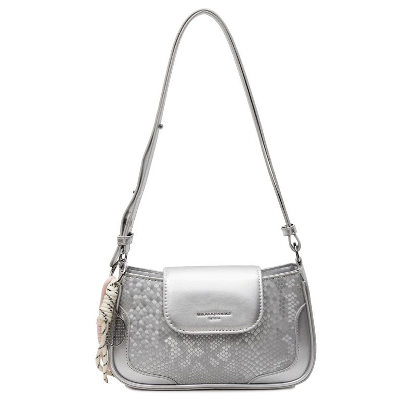 

Niche underarm bag women s popular new textured shoulder small square bag fashion chain crossbody women s bag Without pendant серебряный