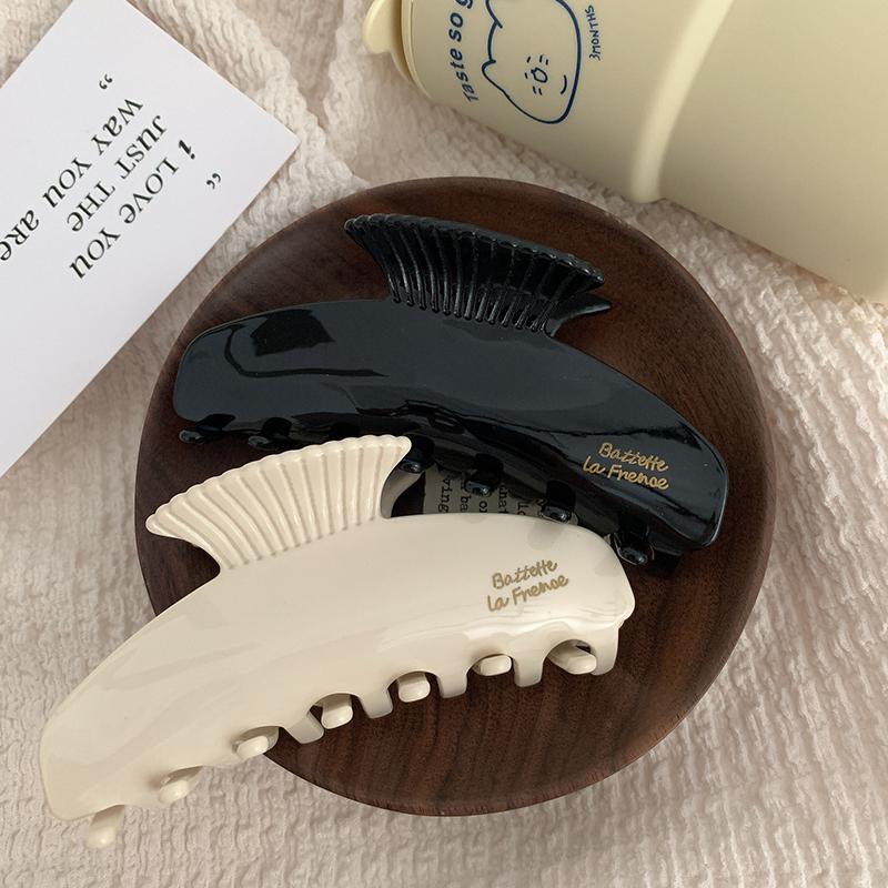 New Creative Design 10.3CM Geometric Scallop Large Hair Clip Claw Rerto Black White Acetic Acid Shark Clip Hair Accessories