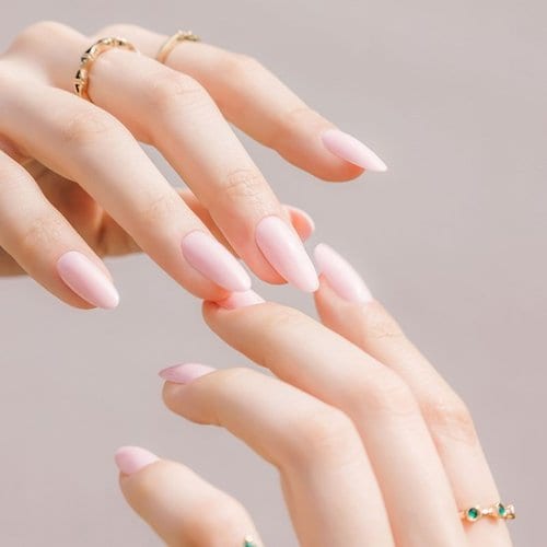 

MUZMAK Reusable Nail Tips Strawberry Latte Almond