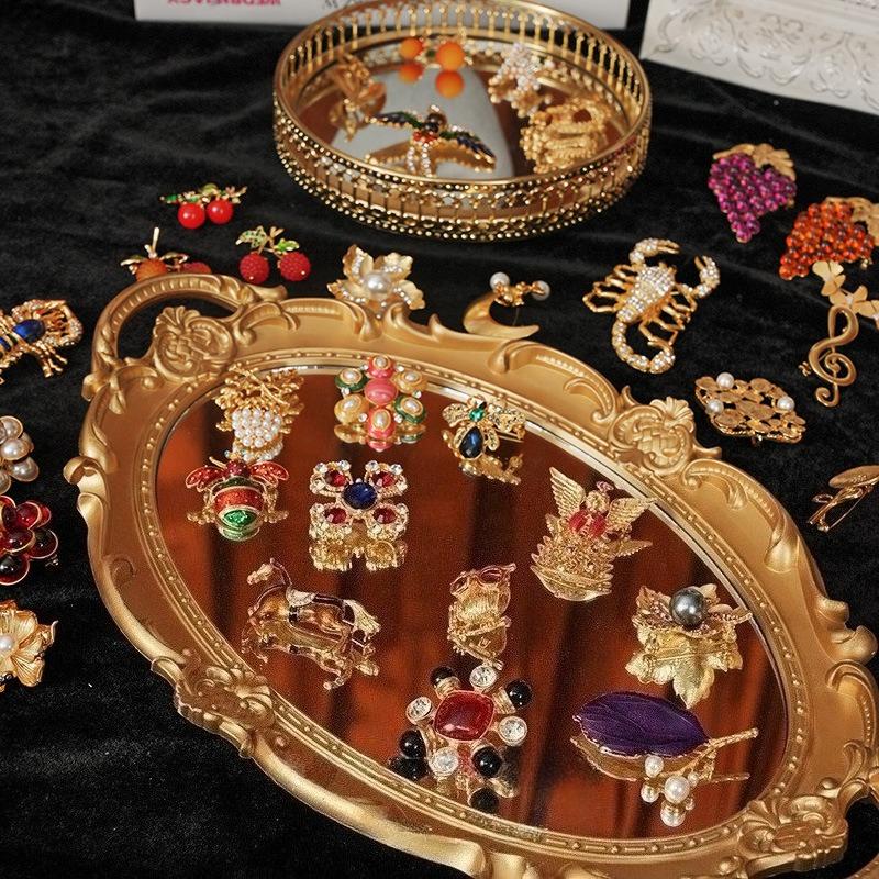 SKEDS French Vintage High-end Brooch Upscale Niche Exquisite Personalized Retro Suit Luxury Pin for Women Men Banquet Jewelry