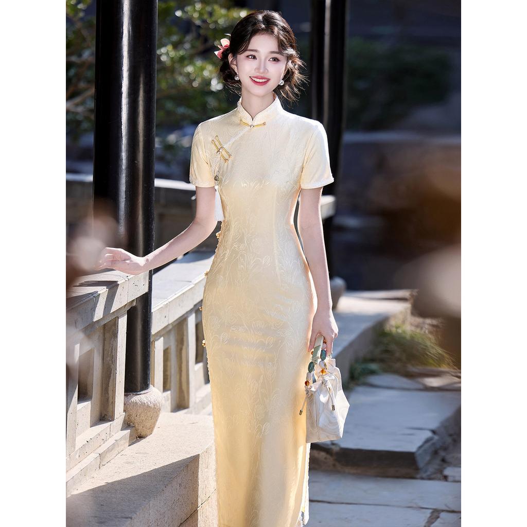 Yellow jacquard cheongsam women's new Chinese style improved young summer slim engagement temperament dress 1011 new