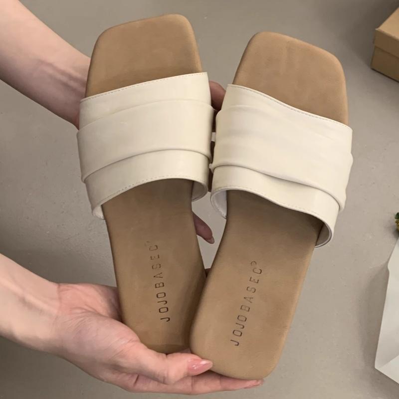 Fashion Trendy Foldable Soft Leather Slip-On Flat Bottom Sandals Women 2025 Summer Easy Wear Lazy Shoes Beach Vacation Women Slippers