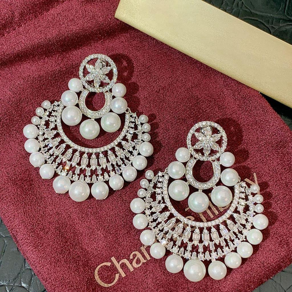 Silver Needle Diamond Flower Pearl Earrings: European & American Style, Exquisite, High-End, Versatile Fashion Ear Studs for Women