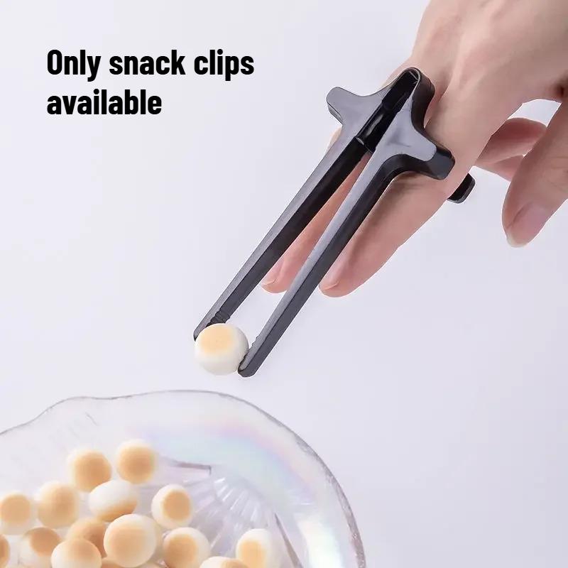 1pcs Finger Chopsticks Lazy Snack Clip for Gamers Hand-Free Eating Tool Avoid Dirty Hands Creative Snack Tongs Tableware