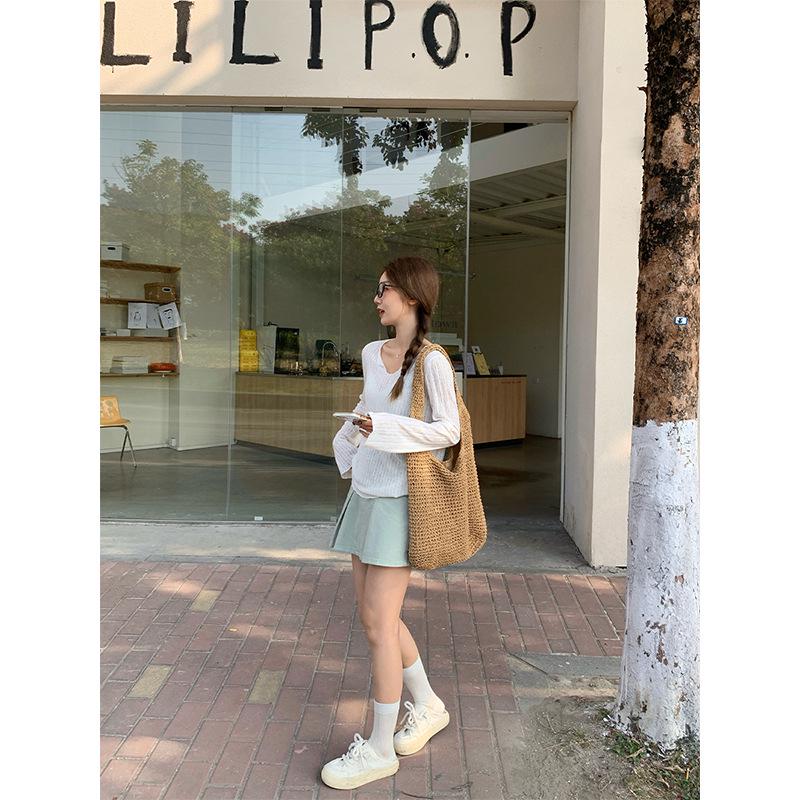 Women's Ruffle Edge V-Neck Long-Sleeve White Sunscreen T-Shirt