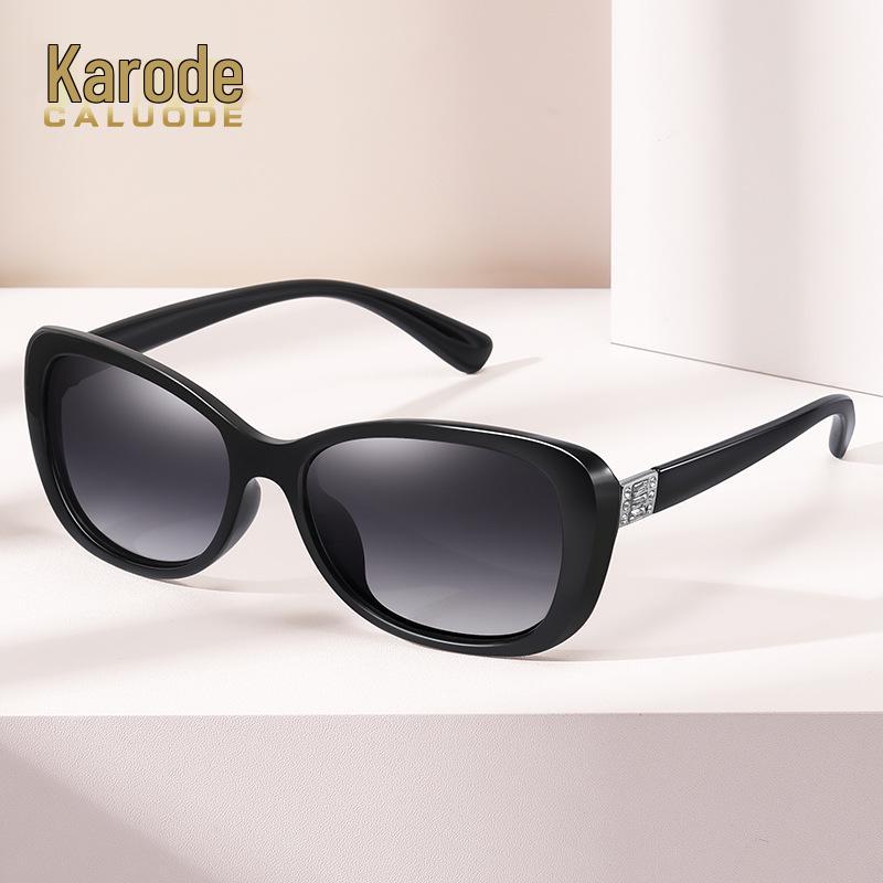 Women's Trendy Polarized Small Frame UV Protection Photochromic Sunglasses 3015