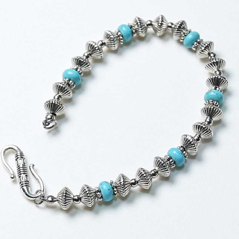 KND Navajo Turquoise Beads Bracelet